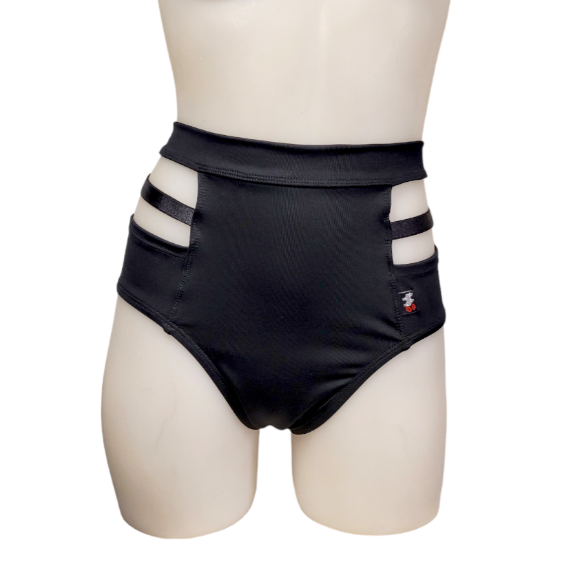 Monroe Short in Black Supplex