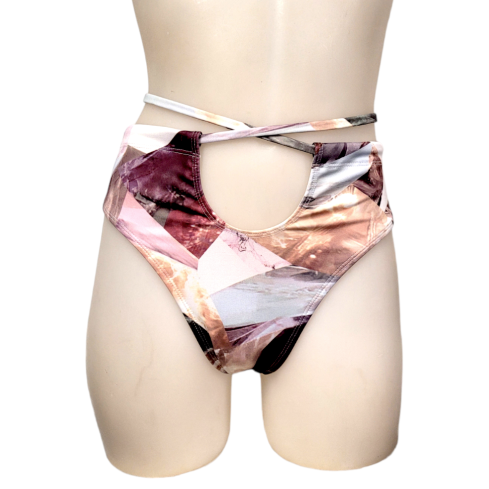 Layla Short in Pink Crystal