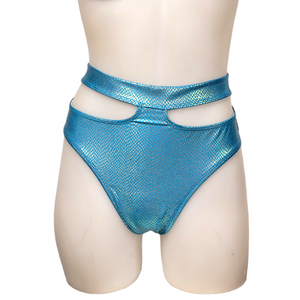 Hailie Short in Blue Scale