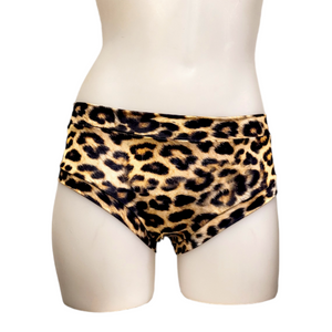 Classic Booty Short in Yellow Leopard