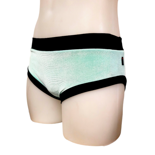 Classic Booty Short in Mint Velvet