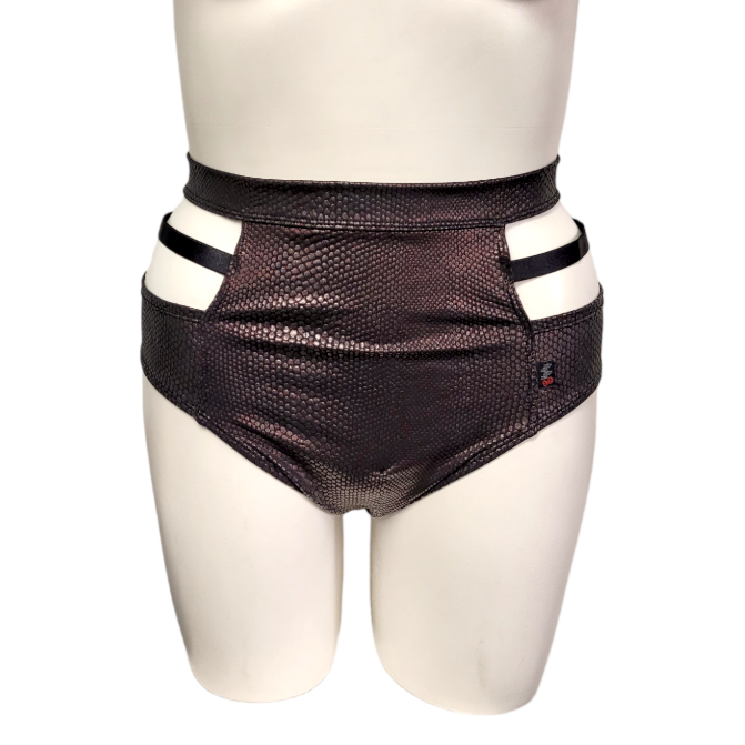 Monroe Short in Snake Skin