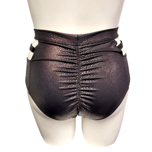 Monroe Short in Snake Skin