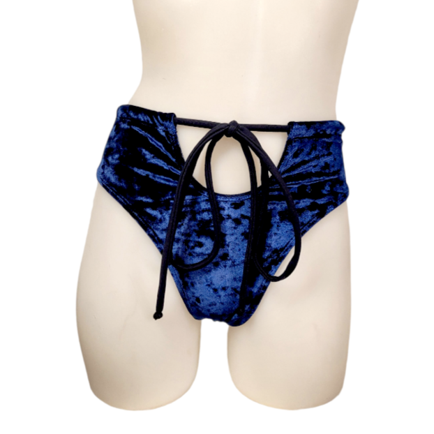 Layla Short in Navy Crushed Velvet