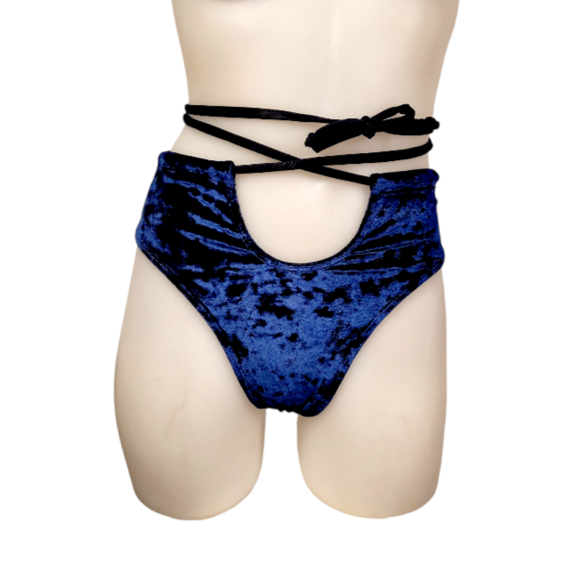 Layla Short in Navy Crushed Velvet