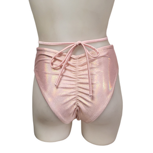 Layla Short in Rose Gold Mystique