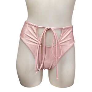 Layla Short in Rose Gold Mystique